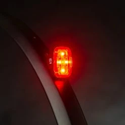 Lezyne Fender Alert STVZO EBIKE - Noir -Vélos Soldes Boutique lezyne fender e bike rear light stvzo black 3